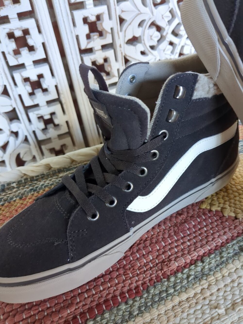 Size 10 👟👟👟 Women Vans Chocolate Suede High Top - Picture 3 of 16